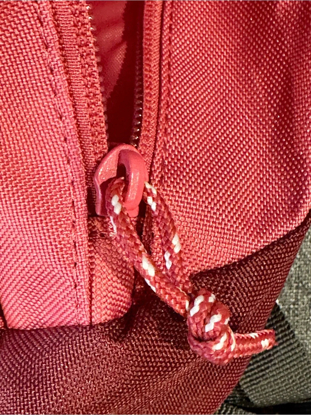 NEW Decathlon Quechua 10L Hiking Backpack Daypack Coral Pink & Maroon Small